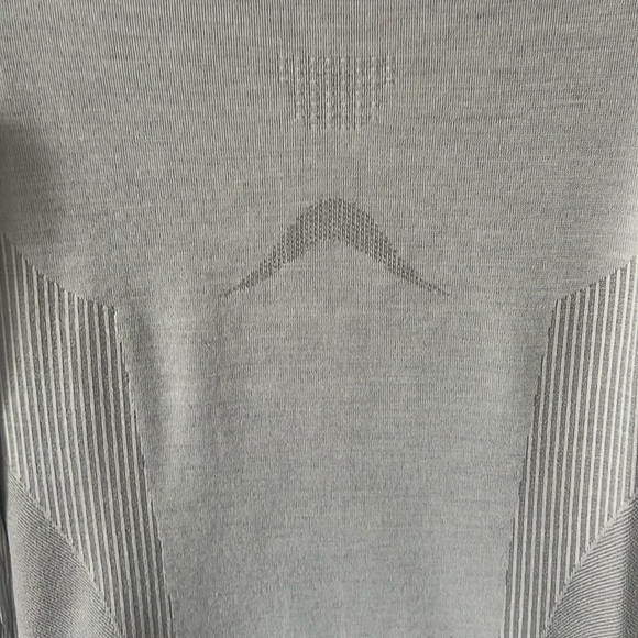 SOLD - NWT Neiwai Wool Seamless Mock Neck Top Thumbholes Medium US 4 Reg. $109 - Picture 5 of 16